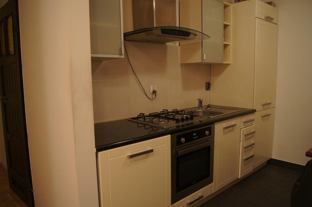 Krucza By Rental Apartments Warschau Buitenkant foto