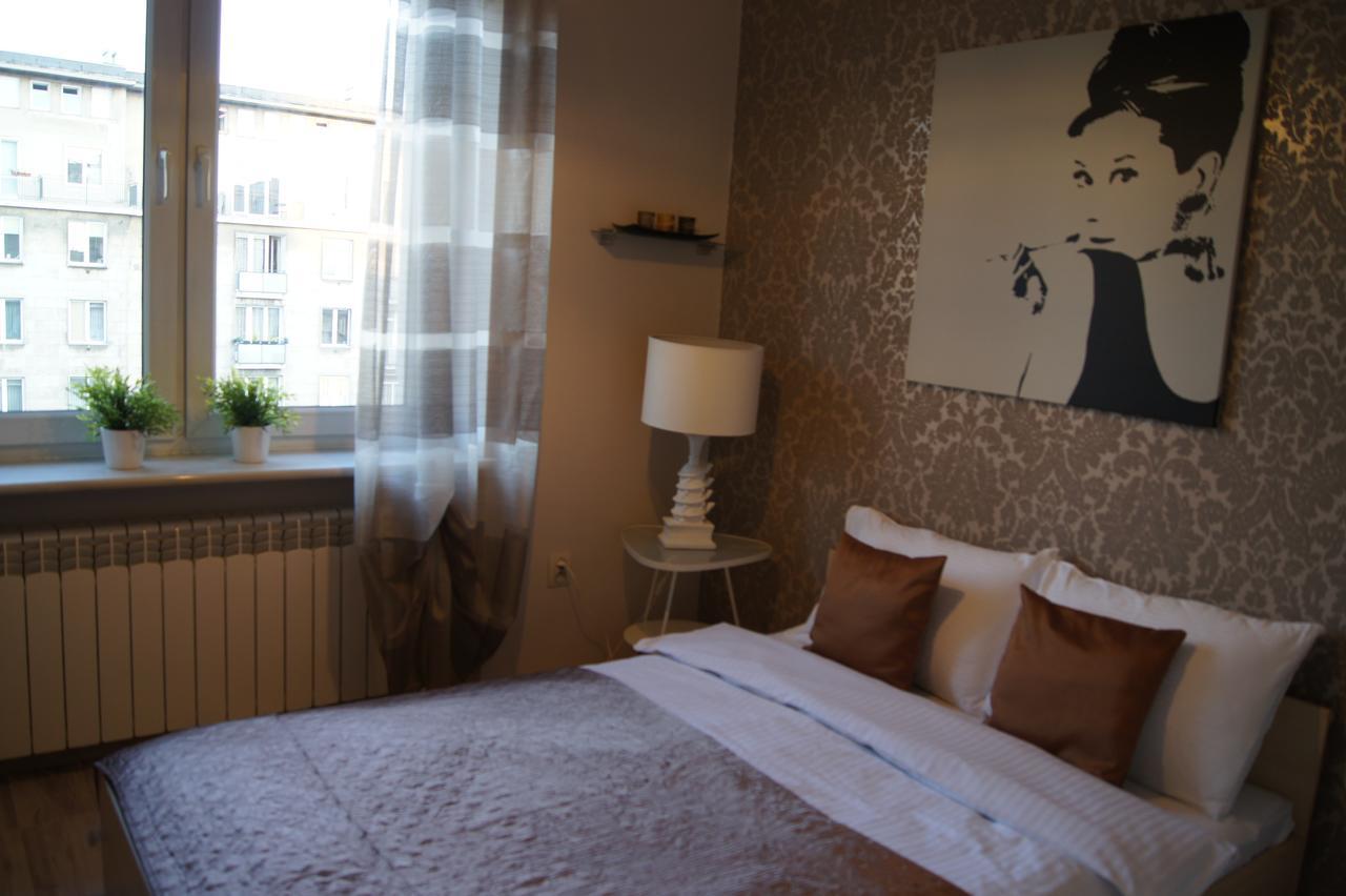 Krucza By Rental Apartments Warschau Kamer foto